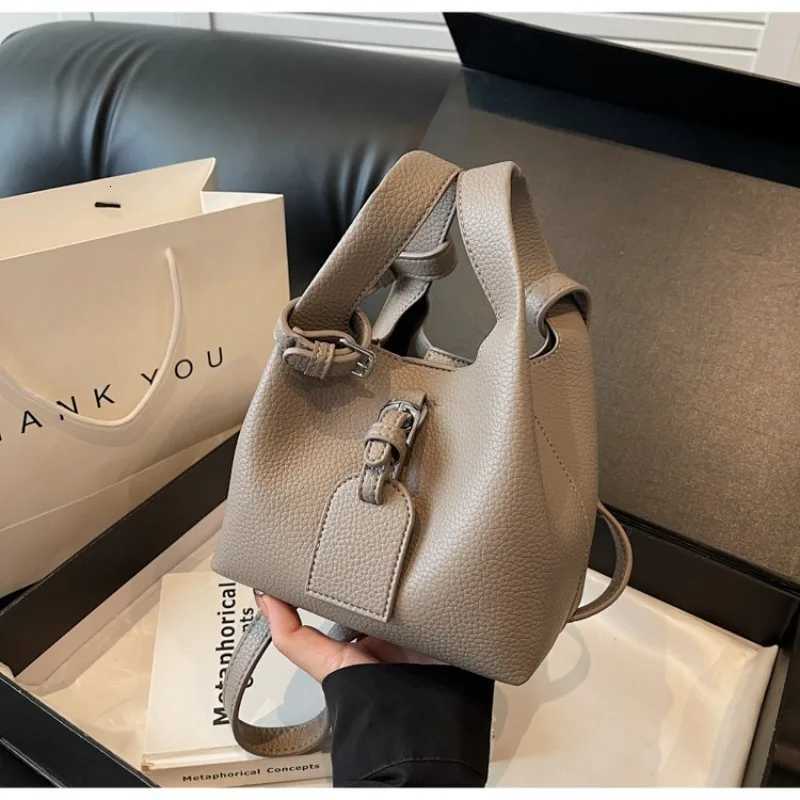 Women Crossbody Bags Fashion Design Mini Buckets Women Handbags Crossbody Shoulder Bag Female Sodt PU Leather Bag Z250812