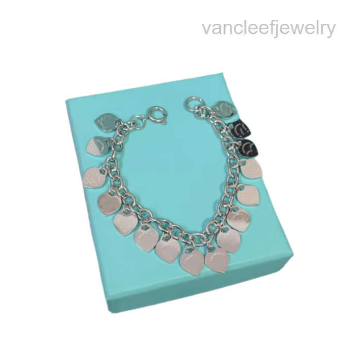 Chain Trendy TF Youth Designer Charm Bracelets Elegant Girl Heart shaped Silver Bracelet tassels Hand Chain Woman punk bracelets Dainty Bangle Wrist luxury Charm