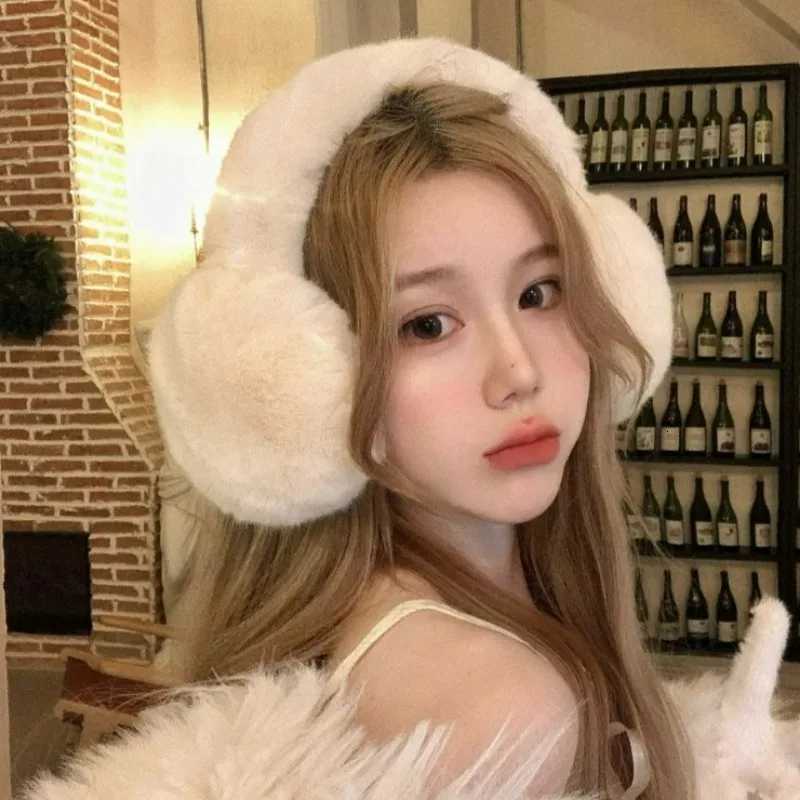 Cream White Plush Earmuffs for Women and Men Winter Thickened Anti-Freezing Ear Protection Warm Ear Warmer Soft Fashion Anti-Cold Ear Cover XJ250812