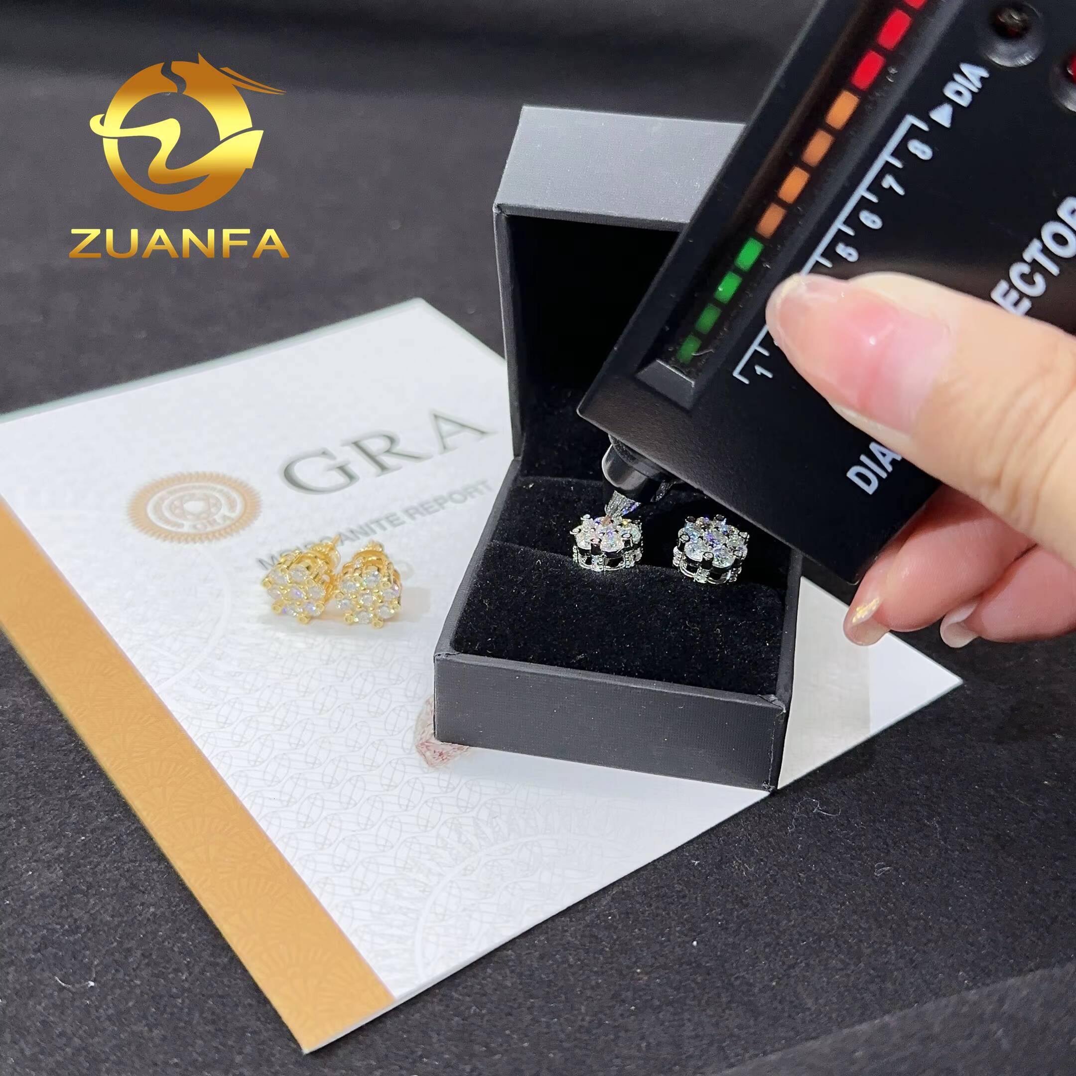 Pass Diamond Test Classic Round Moissnite Diamond Earrings Women Gold Plated 925 Sterling Silver Moissanite Hiphop Stud Earrings