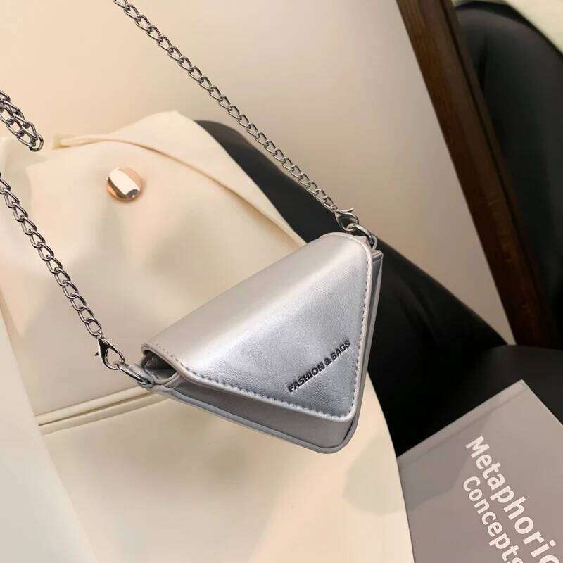 Trendy Triangle Mini Chain Shoulder For Women Designer Purses And Handbags Female Small Crossbody Party Clutch Bag New