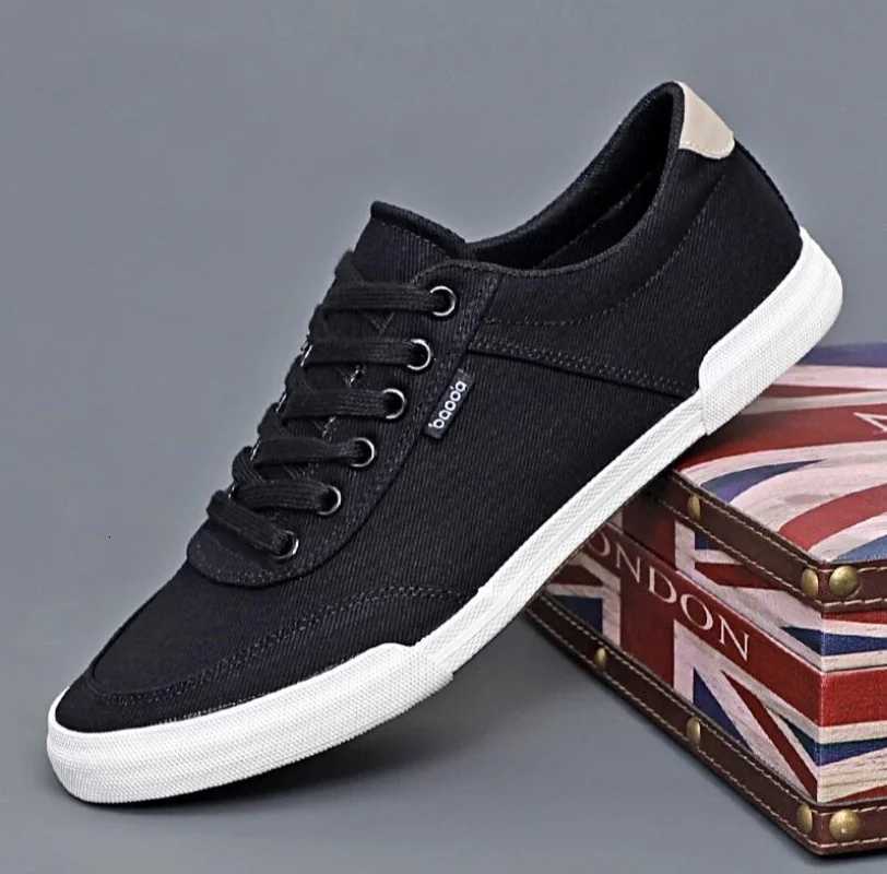 Summer Mens Canvas Shoes Cloth Soft Sneakers Mens Canvas Shoes Breathable Vulcanized Wear Resistant Sneaker Z250812