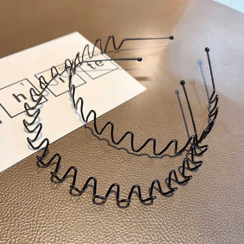 1Pcs Unisex Hair Bands Wave Shaped Hairband Face Washing Dress Hair Hoop Simplicity Non-Slip Black Metal Spiral Band X250812