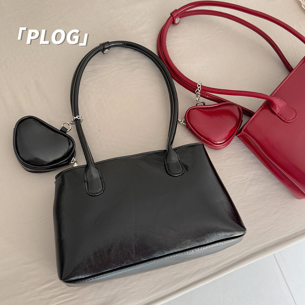 Korean Niche Texture Long Handle Shoulder Underarm Heart Peach Earphone Oil Wax Leather Commuter Tote Bag with Compartment ddmymarket