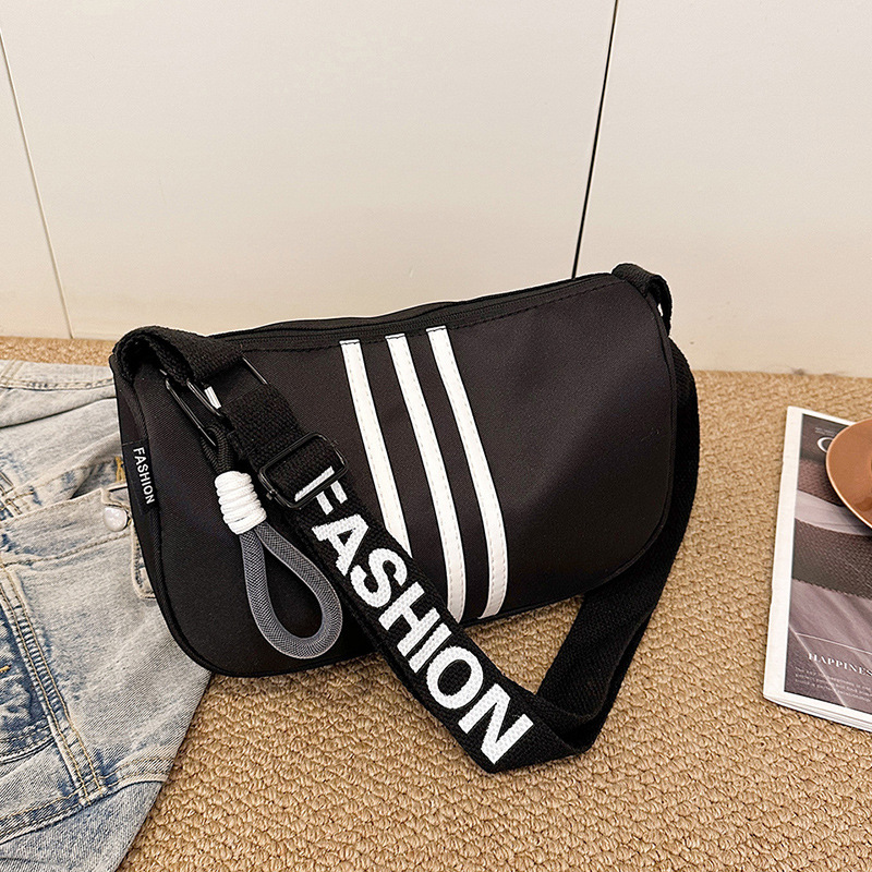 Oxford Cloth Simple 2025 Spring Trend Pendant Casual Commuting New Fashion Single Shoulder Crossbody Bag for Women