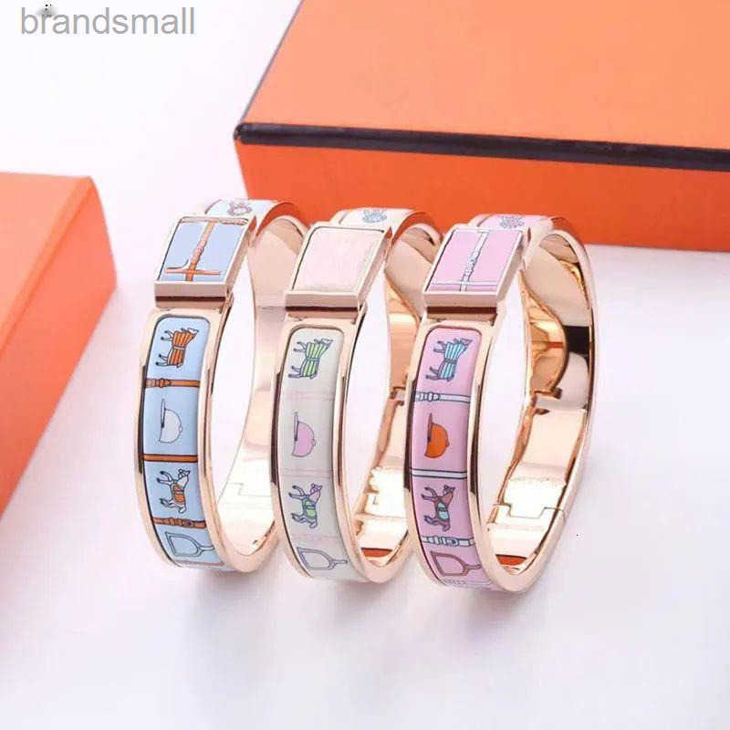 Desinger Luxury enamel H bracelet brand classic 12mm cuff bracelet designer fashionable couple 18K gold bracelet for women titanium steel jewelry
