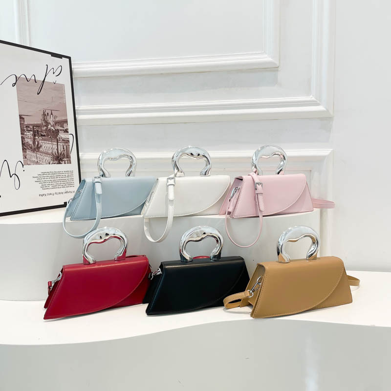 Design Handbag for Women Spring Summer New Trapezoidal Small Square Stylish Single Shoulder Fashion Commuter Bag