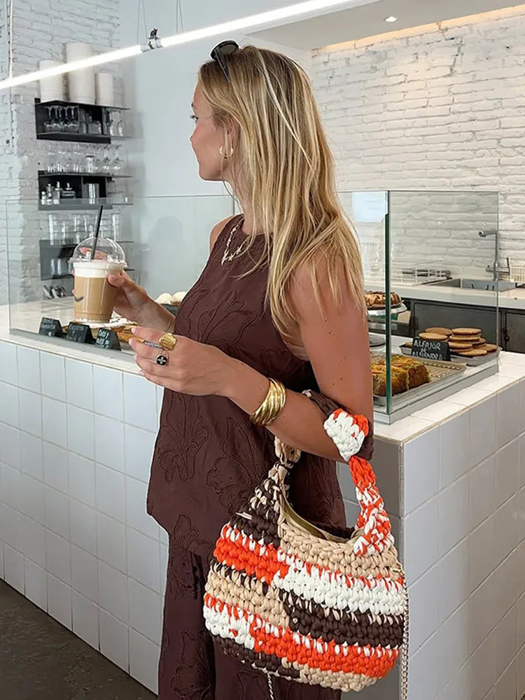 Chic Brown Floral Embroidery Pant Suit Women Casual O Neck Sleeveless Tops 2 Piece Sets 2025 Summer Daily Commute Street Outfit 250811