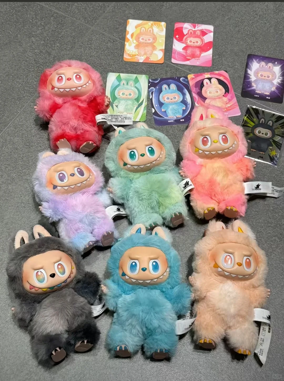 LaBuBu doll Version 3 Version 2 Version 1 Monsters Big Into Energy Series Blind Box Cute Figure Face doll outfits Doll Keychain Decoration Present bli