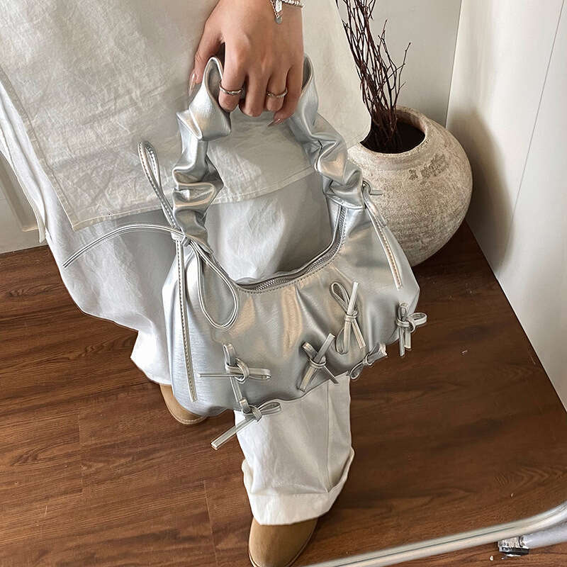 Cool Style Sweet Bowknot Underarm for Women 2025 New Versatile Casual Commuter Niche Ruched Design Cloud Bag