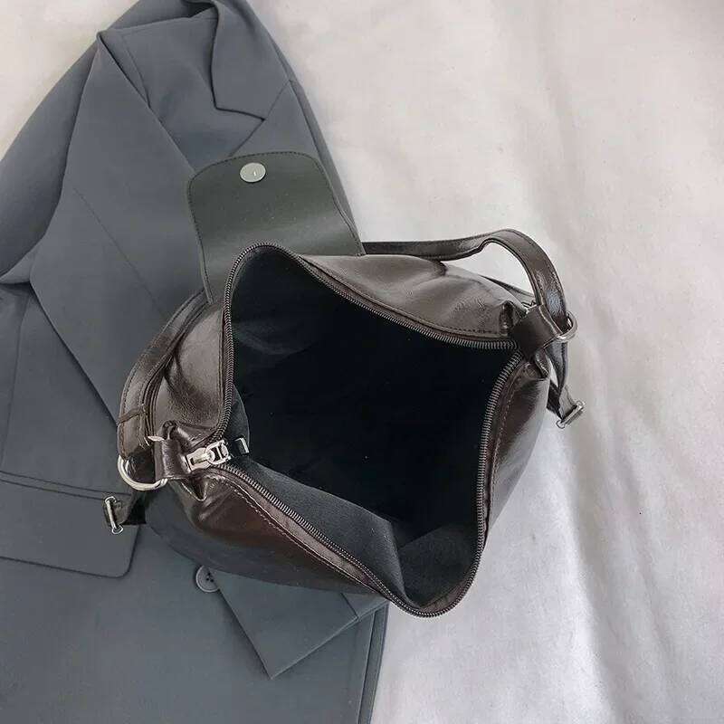 Tilorraine elegant retro large capacity for women 2025 new autumn and winter commuting backpack single shoulder tote bagLuxury Bagdesigner bag