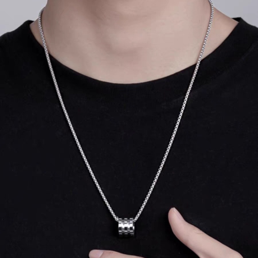 Trendy Man's Titanized Hip Hop Waist Accesor: Robust Stainless Band & Statement Necklace