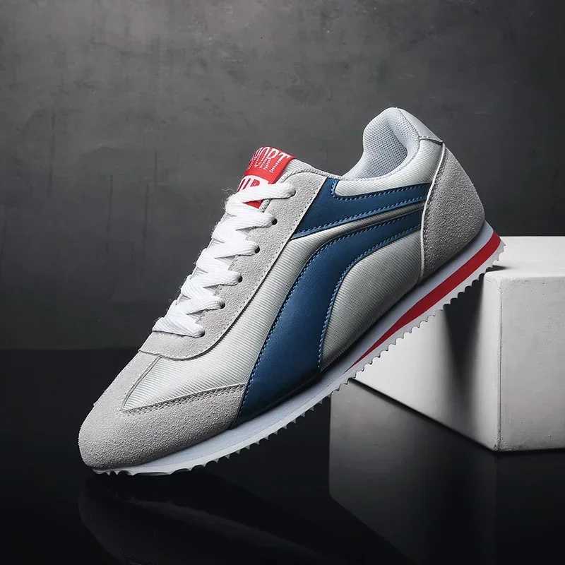 Men Running Fashion Casual Sneakers Breathable Sport Walking Knit Shoes Athletic Gym Lightweight Men Sneakers Casual Shoes Z250812