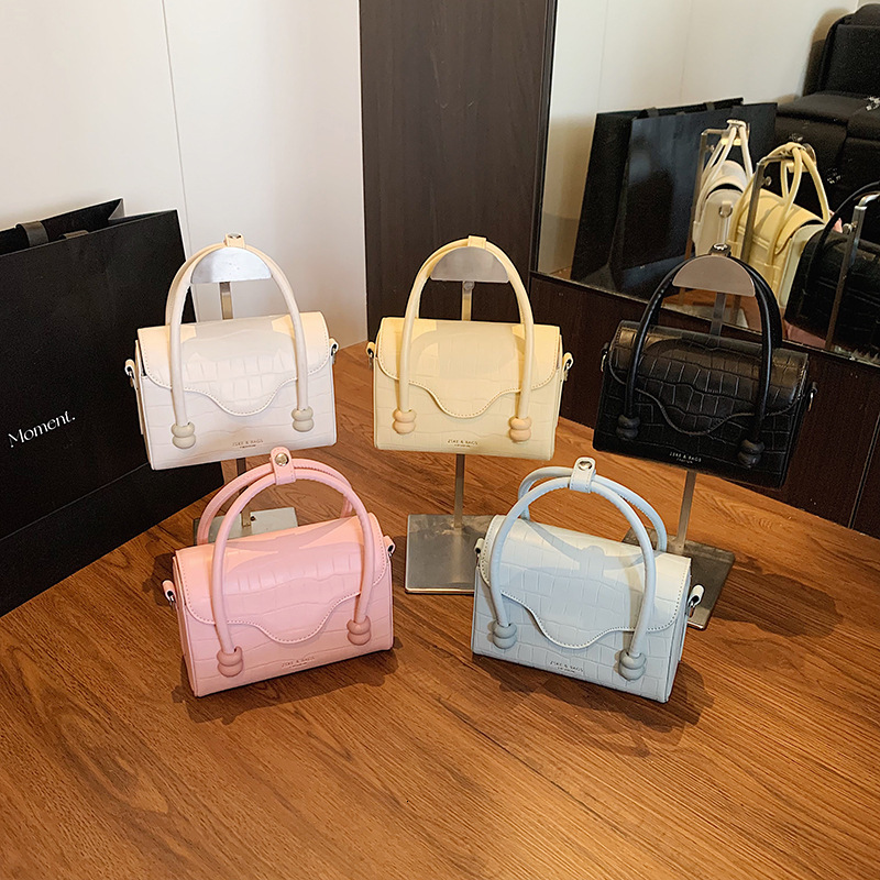 New Women's Handbag Stone Pattern Fashion Versatile High-end Feel Single Shoulder Crossbody Commuter Small Square Bag