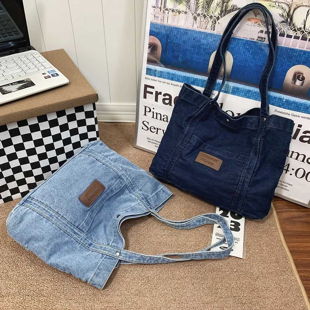 2023 Vintage Denim Underarm Bag Large Capacity Women Commute Bag Students Hot Shoulder Tote Bag Fashion Handbag Solid Clutch Bag Z250812