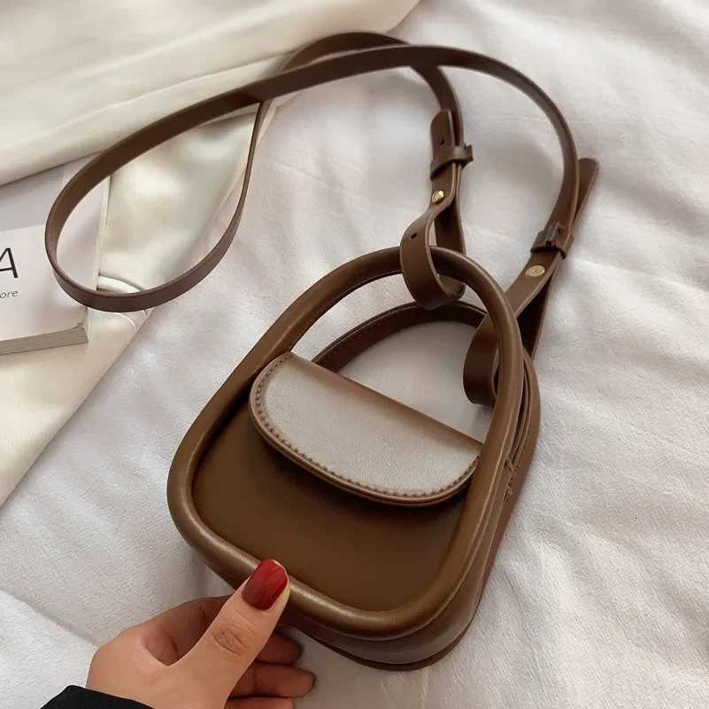 New Fashion Designer Mini Shoulder Bags Solid Color Black Brown PU Leather Crossbody Bags Earphone Lipstick Small Storage Bags Z250812