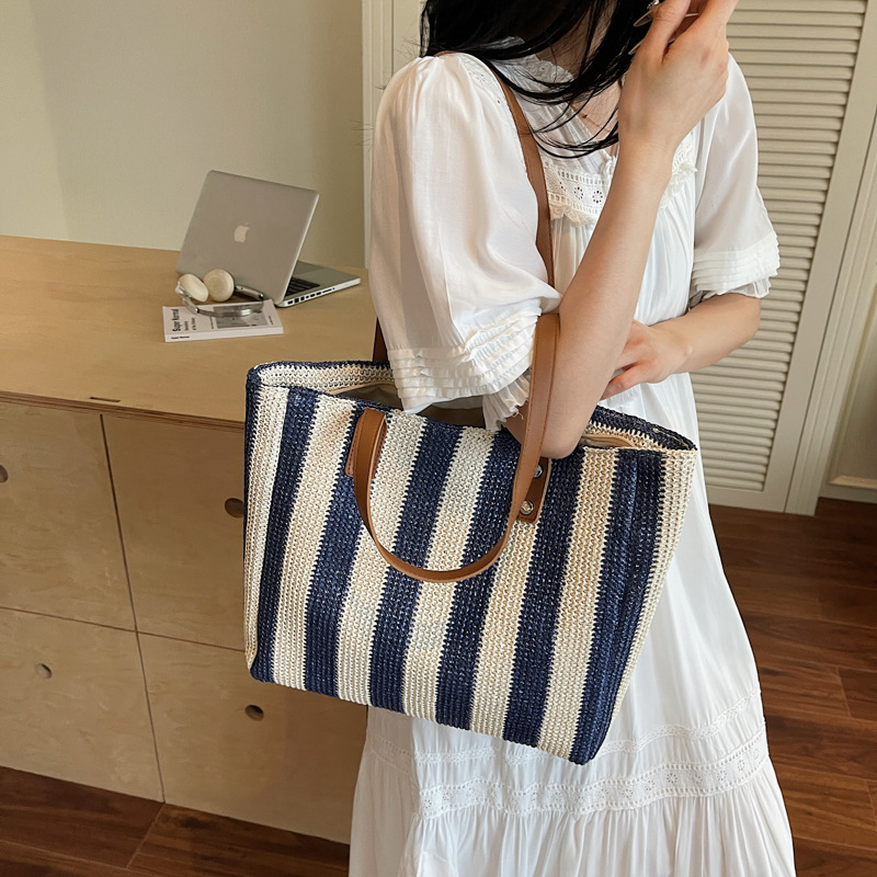 New Fashion Versatile Straw for Women Woven Shoulder Tote Handbag Beach Bag
