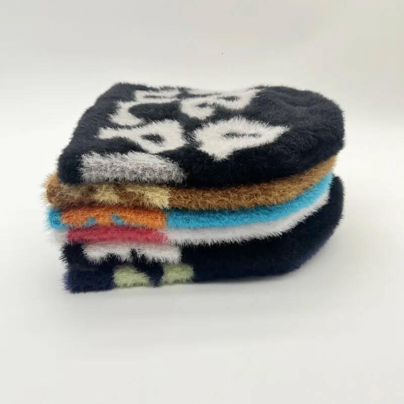 New Ins Popular Unisex Autumn Funny Mink Fur Winter Women's Cap With Letter Beanies Hat Men Warm Soft Skullies Bonnets Gift ddmythur - view 4
