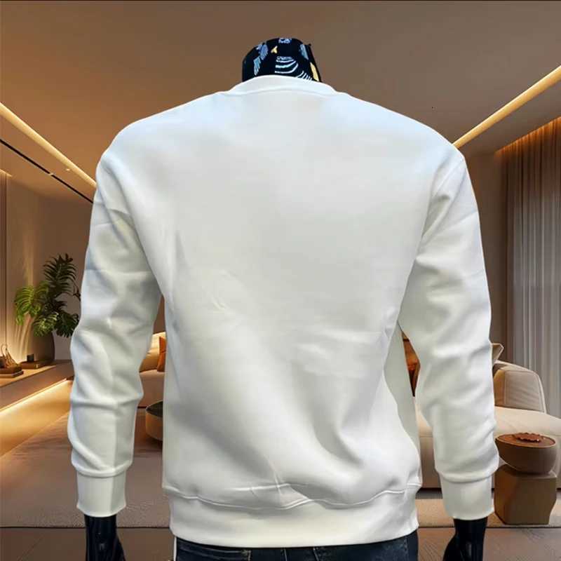 Mens Sweatshirts Paris O-NeCK Tops Man Home Party High Grade Casual Pullover Versatile Jogging Sweatshirts Y2k CloTHing Y250811