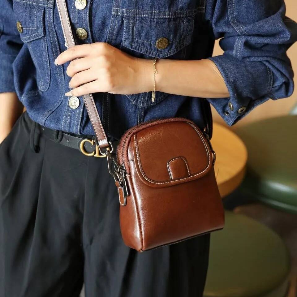 2025 hot sale fashion Small square handbag cow leather women's Pouch lady cellphone purse shoulder crossbody bag mini ddmymarket
