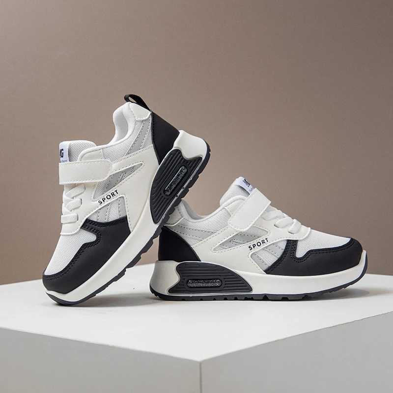 Kids Spring/autumn Fashionable Breathable Thick Sole Lightweight Sports Sneakers Baby Soft/Simple School Students Running Shoes M250812