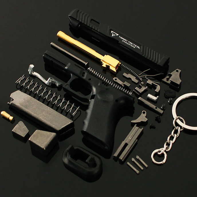 Mini simulation gun, 1:3 nylon detachable pistol model semi-alloy ttiG34 battle master metal keychain