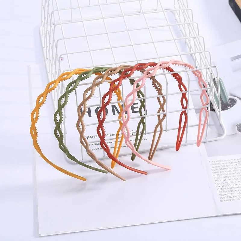 2024 New Fashion Solid Color Resin Geometric Grid Anti-slip Wave Hair Band for Women Girls Hair Accessories X250812