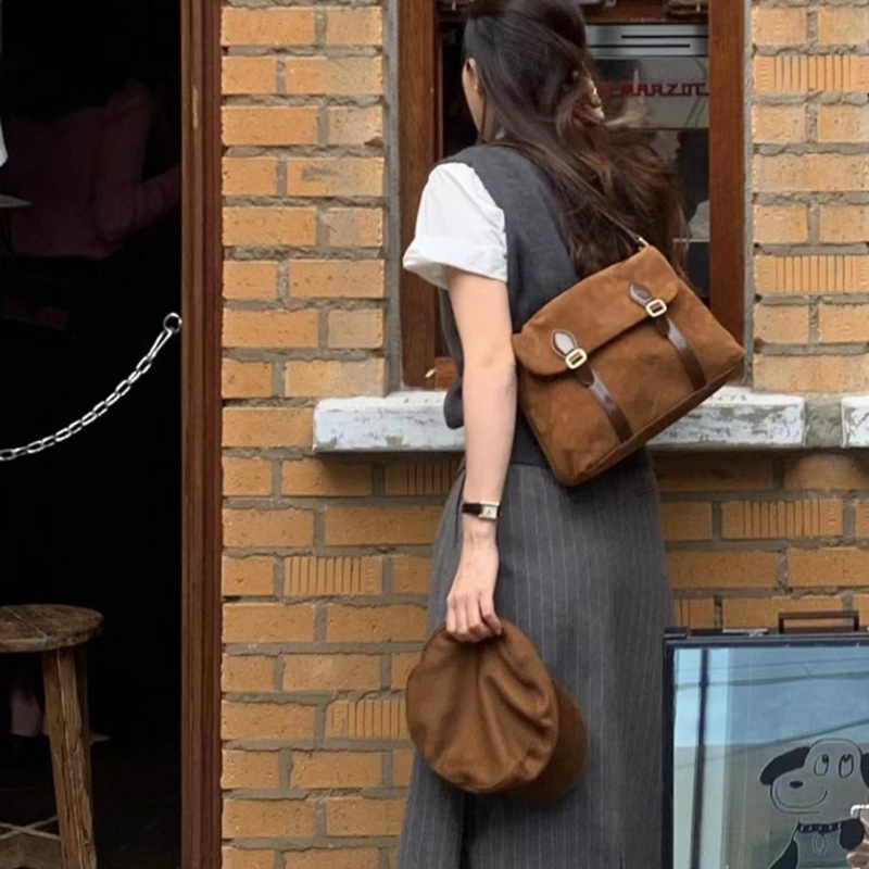 Women's Korean Design Matte Shoulder Crossbody Messenger Autumn Winter Large Capacity Underarm Bag