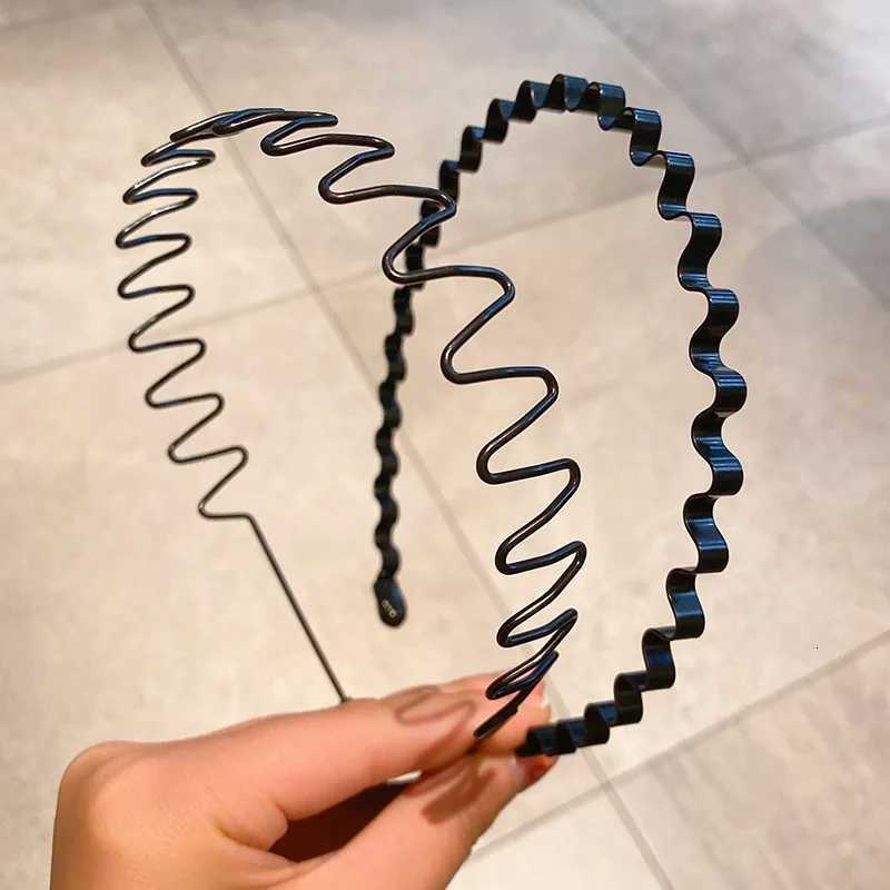 1Pcs Unisex Hair Bands Wave Shaped Hairband Face Washing Dress Hair Hoop Simplicity Non-Slip Black Metal Spiral Band X250812