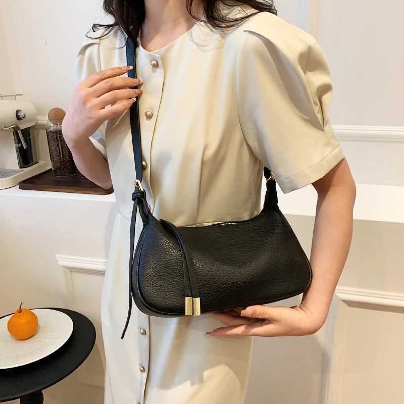 Leftside Shoulder Side Bags For Women Leather Female New 2025 Spring Trend Fashion Saddle Bag Green Handbags And Purses Z250812