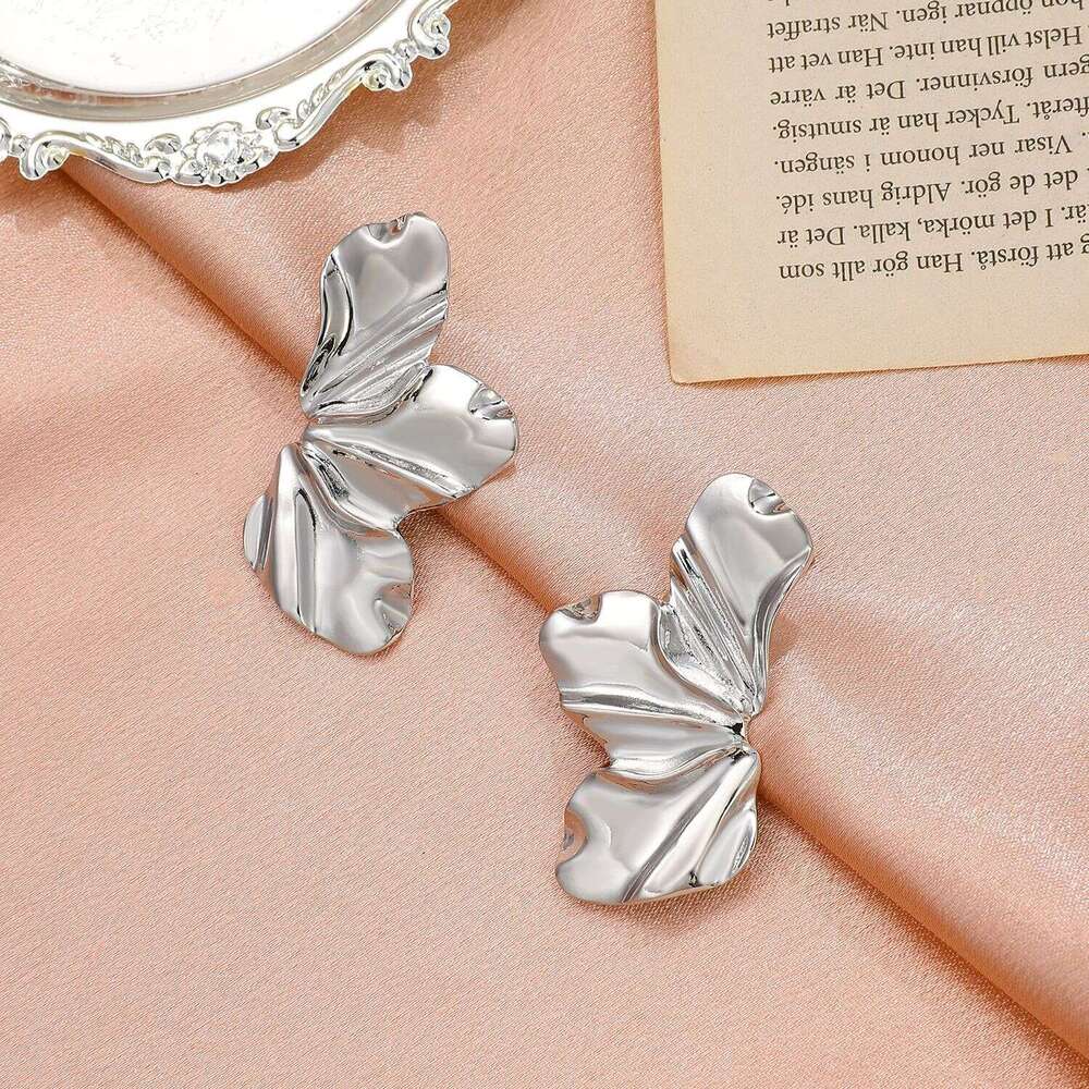 Exaggerated Gold Flower Stud Simple Elegant Matte Irregular Petal Earrings Alloy Ear Jewelry for Women