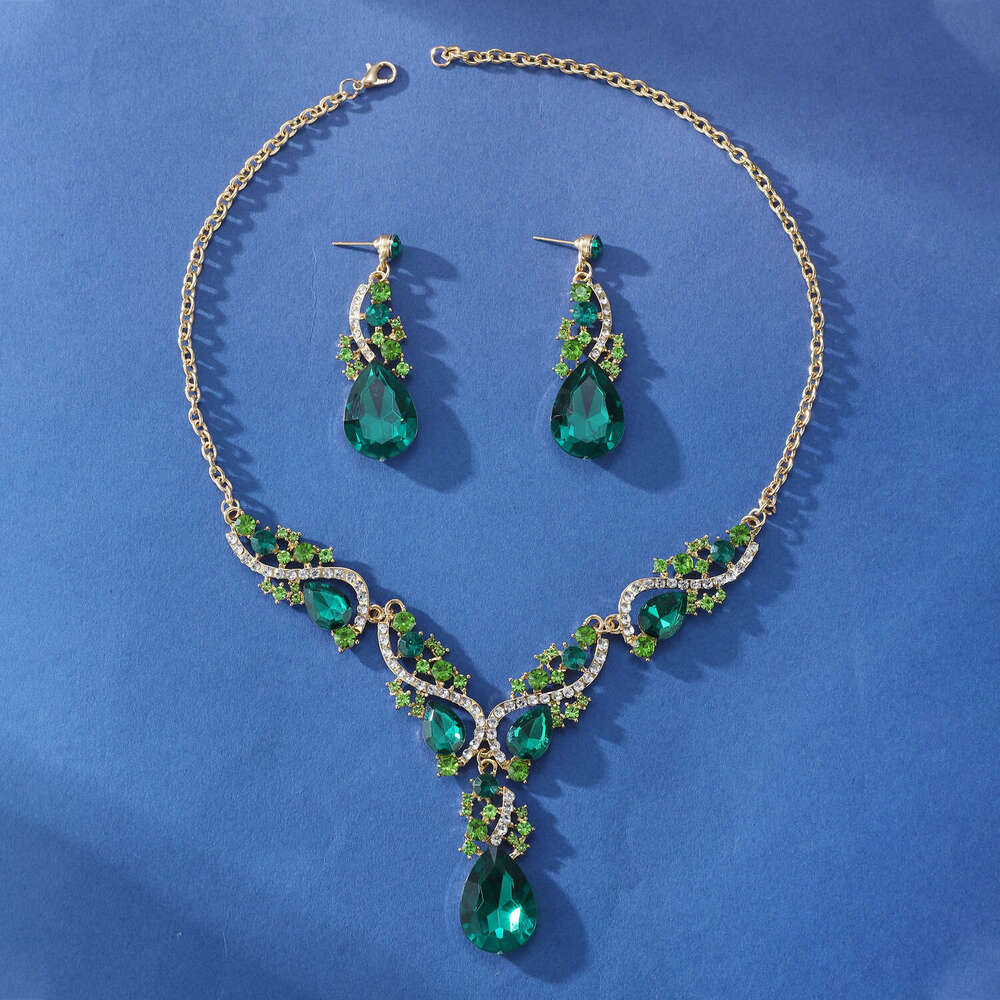 Exaggerated Banquet Green Necklace and Earring Set for Women, High-end Jewelry Accessories