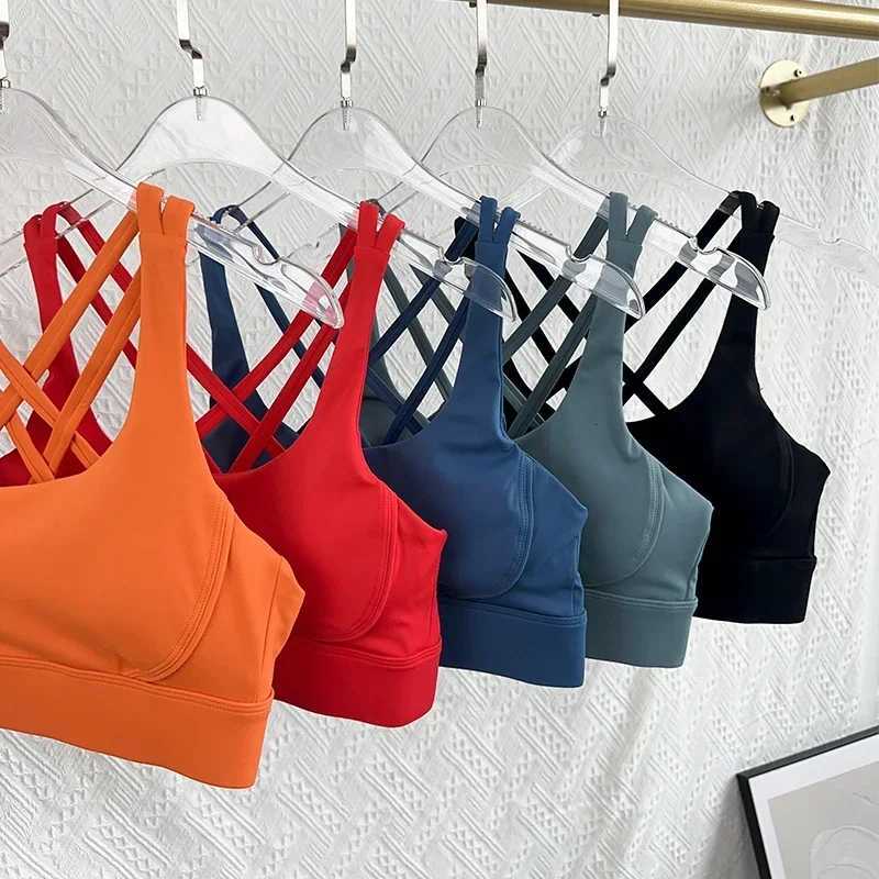 Fitness Tops Fashion Cross Back Women Sport Bra Shockproof Adjustable Buckle Sports Bra for Gym Pilates Running Athletic Vest Z250812