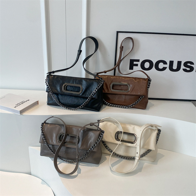 2025 new retro handbag designer fashion retro chain bag large capacity shoulder crossbody bag