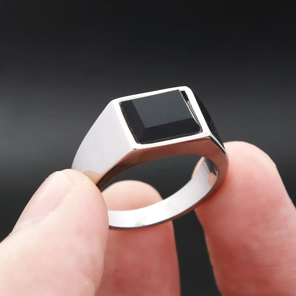 Classic Punk Geometric Black Stone Ring Stainless Steel Silver Color Square Simple Finger Rings For Men Women Fashion Jewelry 250812