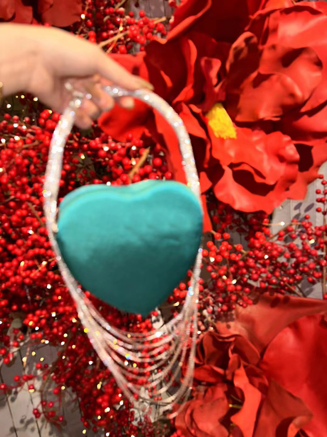 trend new laser bag elegant heart shaped claw shaped diamond tassel handbag designer bag shoulder bag women s crossbody bag