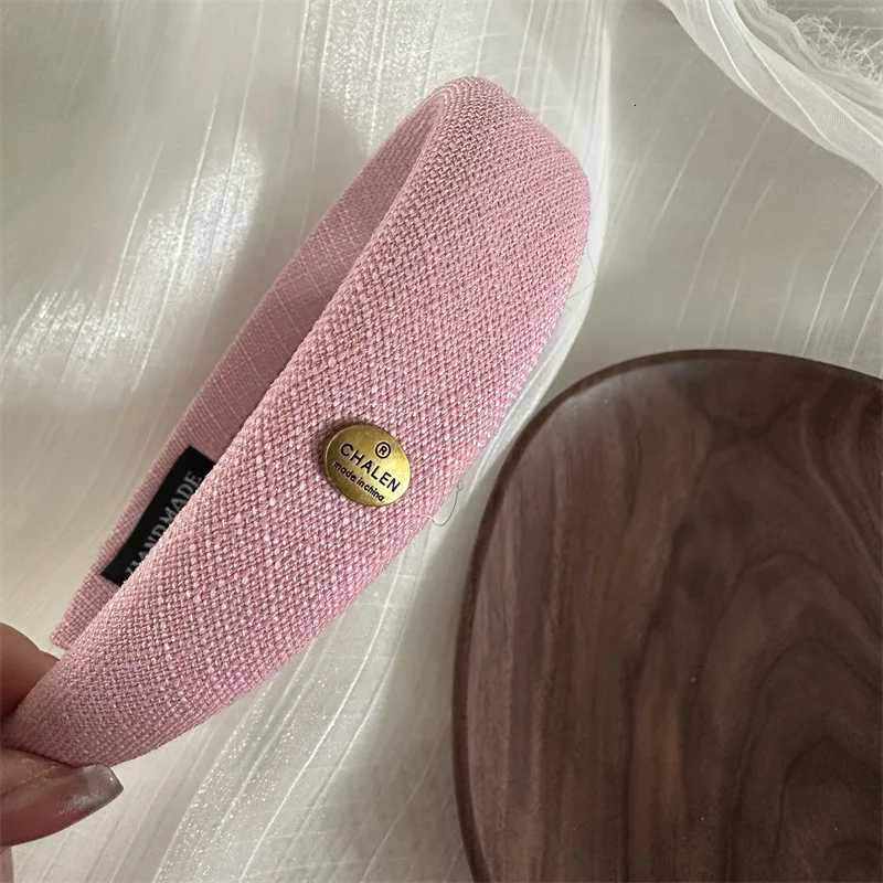 New Elegant Padded Band Solid Color Knit Fabric Wide Cross Puffy Hairbands for Girls Winter Hair Accessories X250812