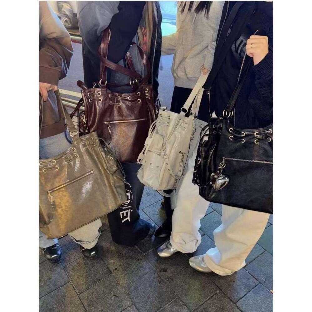 toteBag Shoulder bag ROSE NOIRE Deinet For Women Spring Summer New Rivet Motorcycle Style Large Capacity Crossbody Tote Bag Trendy