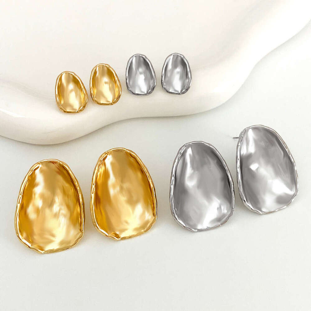 INS Wrinkle Geometric Smooth Earrings for Women, Light High-end Sense, Exaggerated Personality Jewelry