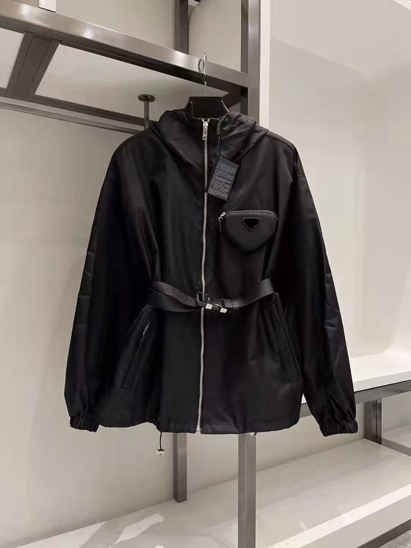 Womens Jacket Long Coats Hoodie Tops Trench Wind Coat Jackets Classic Woman Hooded Designer Shirts Belt Slim Windbreaker Pocket Coats S-L