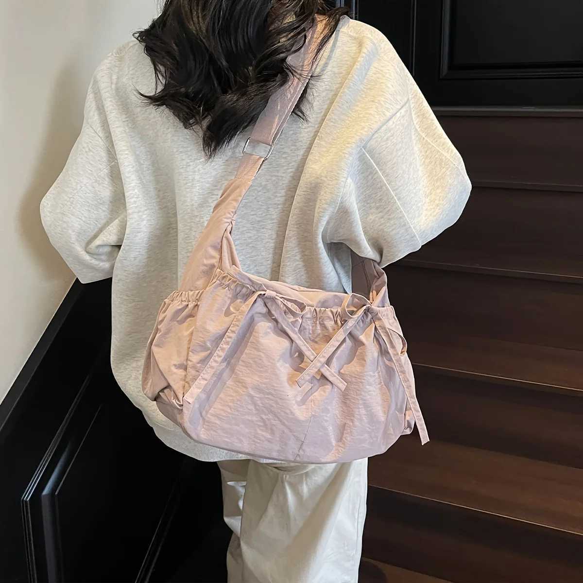 Fitness Bag Tote Bag Casual Versatile Day Series Large Capacity Summer Travel Simple Solid Color Light Commuter Shoulder Bag Z250812