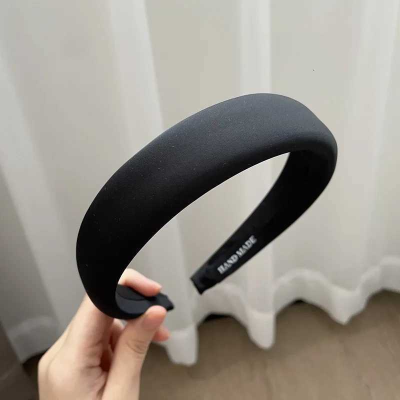 Fashion Wen Thick Sponge Band Padded Ladies Hair Band Girl Hair Hoop Satin Covered Soft Wear Hair Accessories Bezel X250812