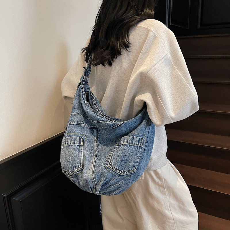 Denim for Women New Washed Single Shoulder Crossbody Large Capacity Commuter Handbag Tote Bag