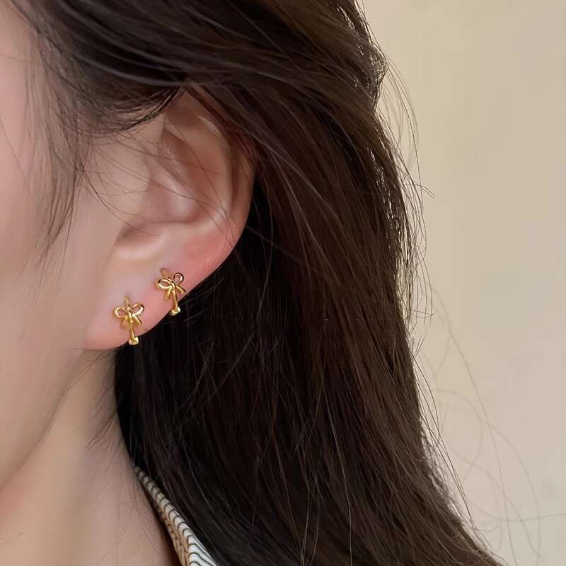 High-end Metal for Women 2025 New Style Unique Niche Design Stud Elegant Korean Earrings