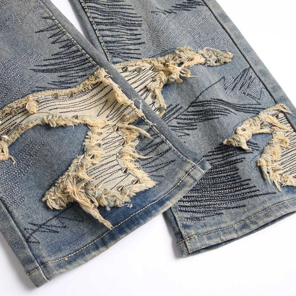 Men Boot Cut Jeans Punk Rivet Patch Distressed Stretch Denim Pants Vintage Blue Embroidery Slim Flared Trousers X250812