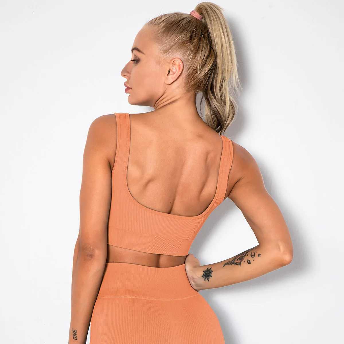 Seamless Knitted Sports Fitness Bra and Underwear Z250812