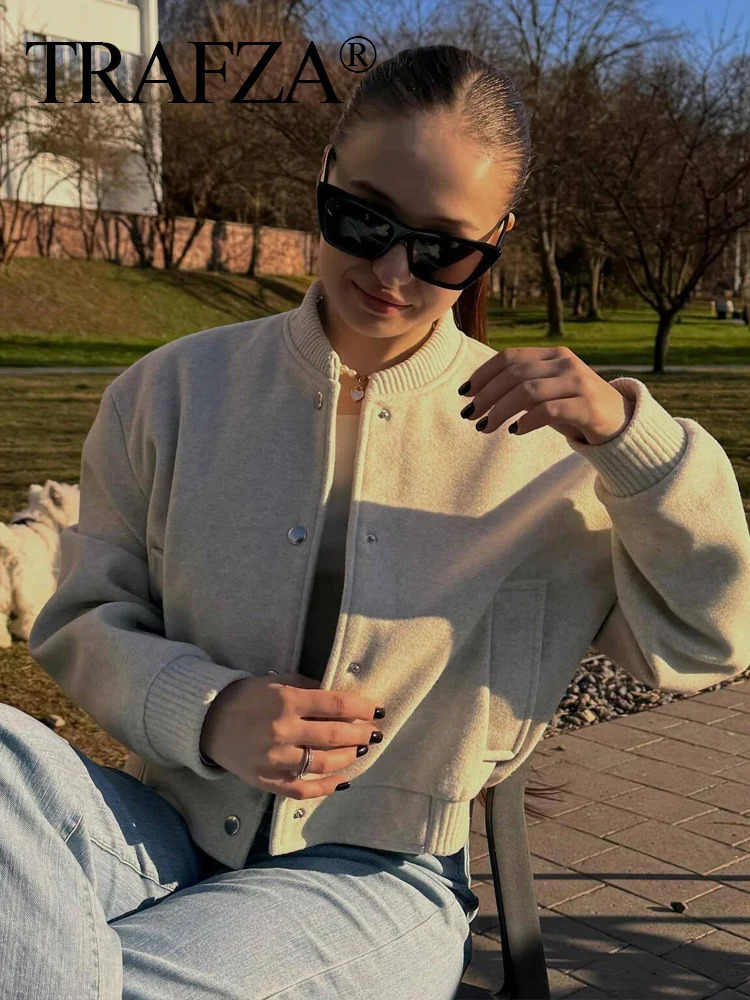 TRAFZA Fashion Women Soft Texture Cropped Bomber Jacket Autumn Long Sleeve O-Neck Tweed With Pockets Single Breasted Coats 250804