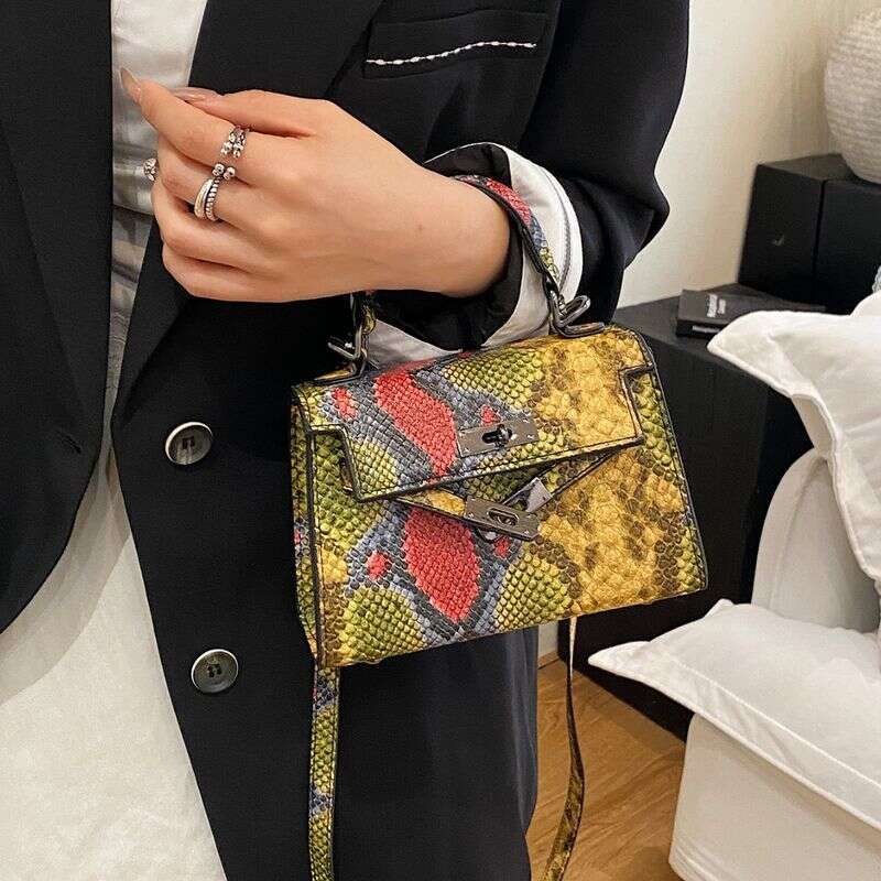 Women's 2025 New Snake Skin Pattern Handbag Shoulder Crossbody Textured Lock Small Bag