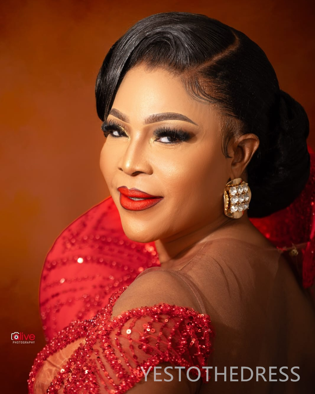 2025 Plus Size Red Prom Dress Evening Dresses For Black Women Sheer Neck Long Sleeves Beaded Lace Elegant Flora Birthday Dress Second Reception Gown A