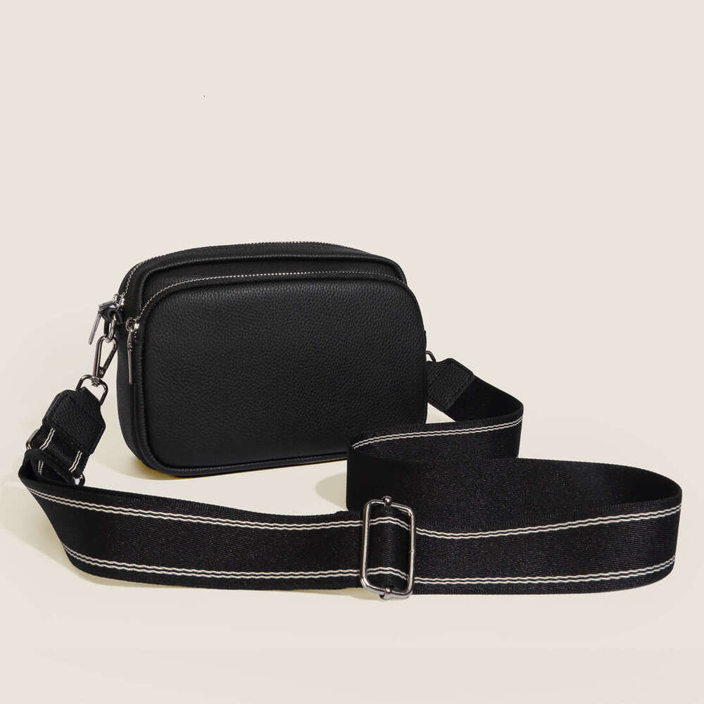 New Small Wide Strap Women's Single Shoulder Crossbody Square Bag Bohemian Multi-Pocket B5